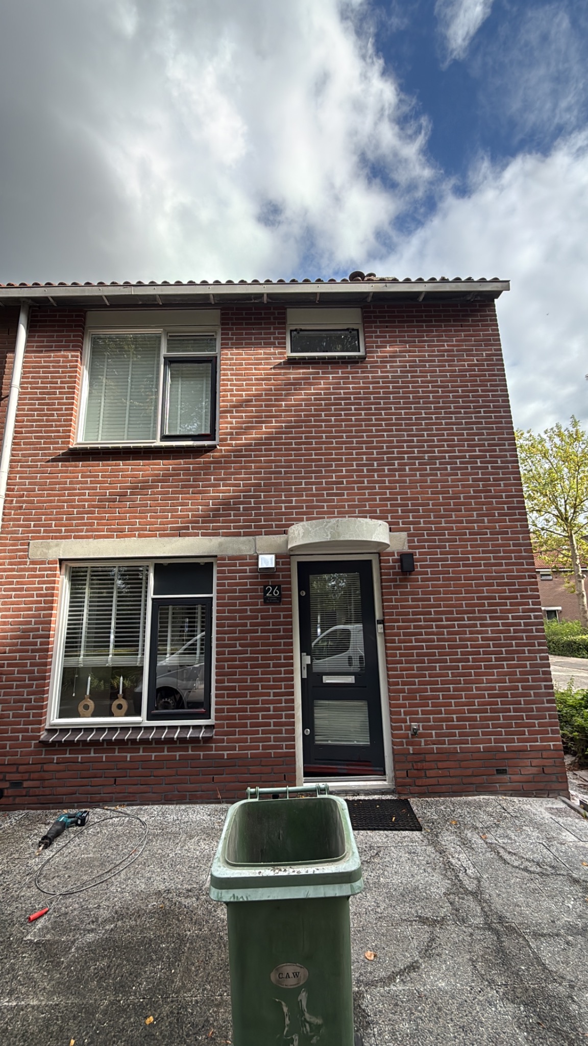 Voorgevel met vernieuwd voegwerk